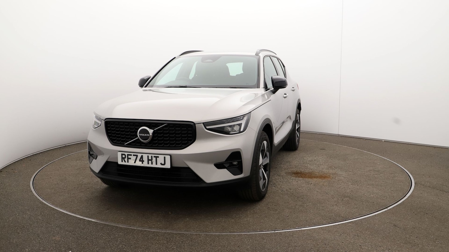 Used Volvo XC40 2024 for sale - 76810309: Photo 30