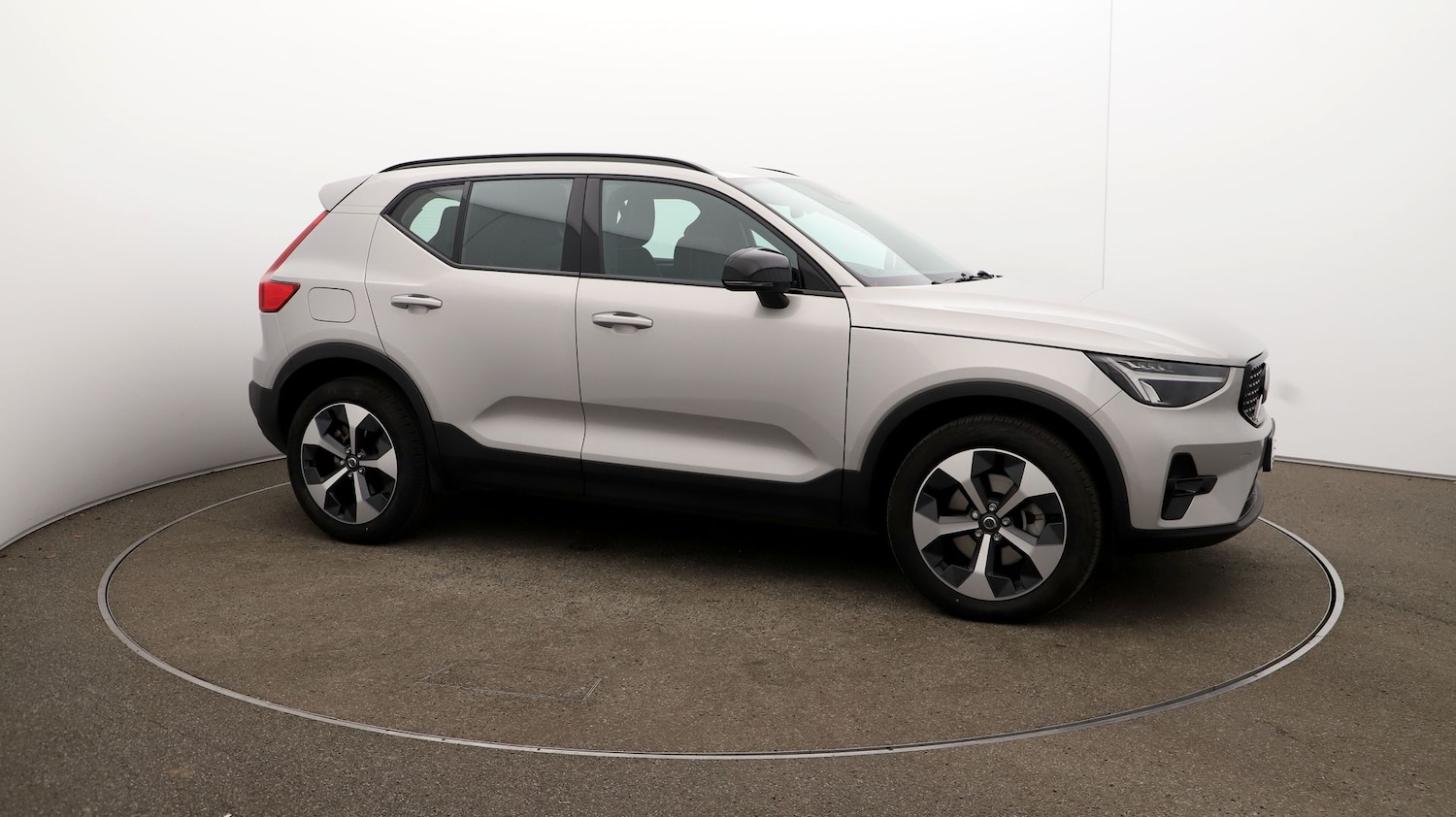 Used Volvo XC40 2024 for sale - 76810309: Photo 38