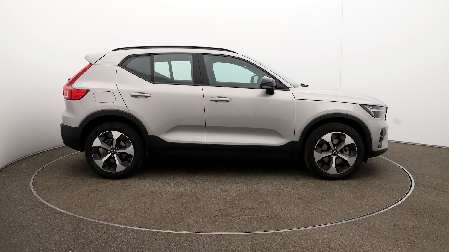 Used Volvo XC40 2024 for sale - 76810309: Photo 41