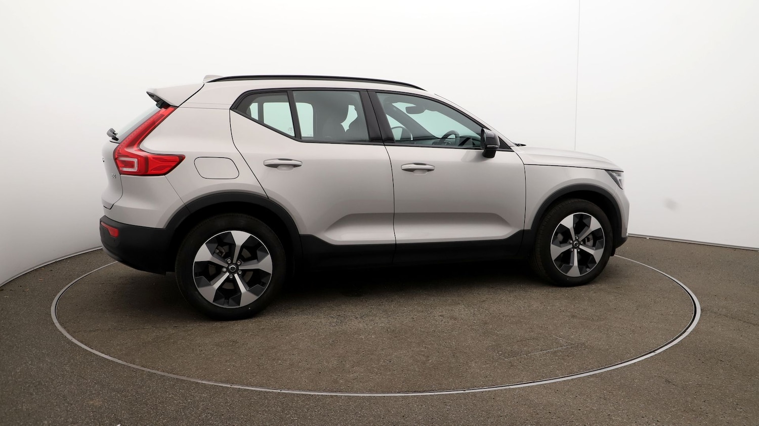 Used Volvo XC40 2024 for sale - 76810309: Photo 43