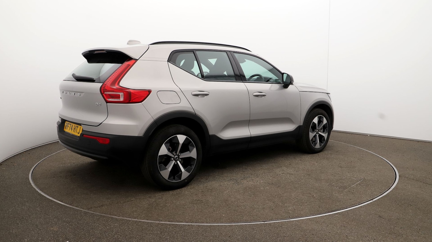Used Volvo XC40 2024 for sale - 76810309: Photo 45