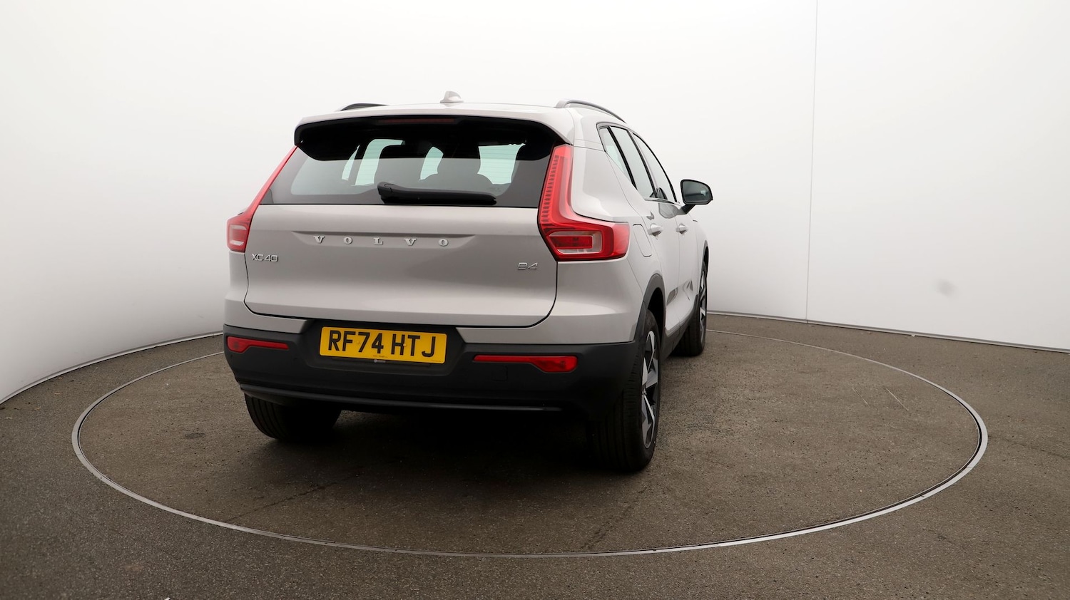 Used Volvo XC40 2024 for sale - 76810309: Photo 48