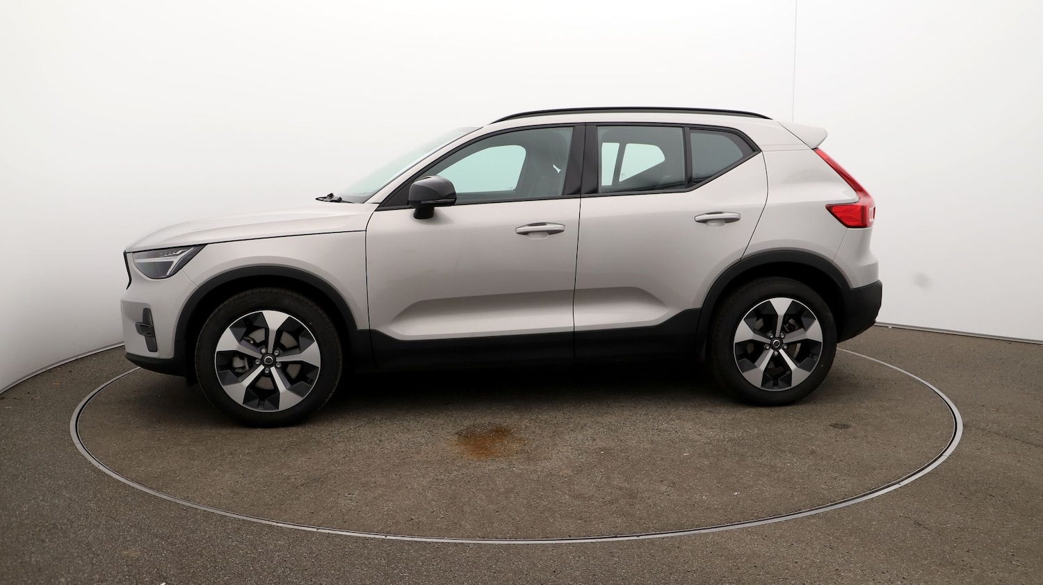 Used Volvo XC40 2024 for sale - 76810309: Photo 57