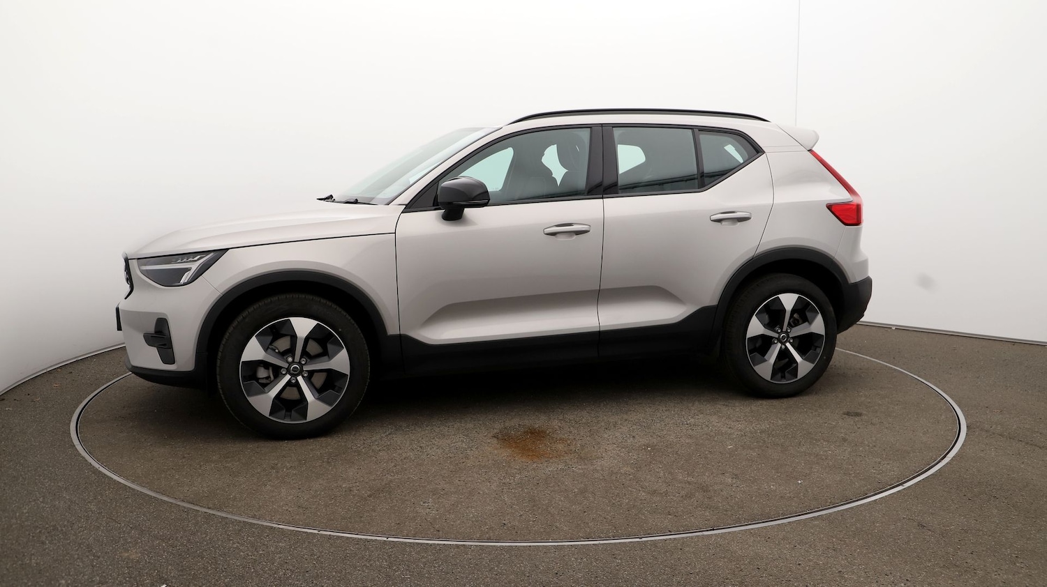 Used Volvo XC40 2024 for sale - 76810309: Photo 58
