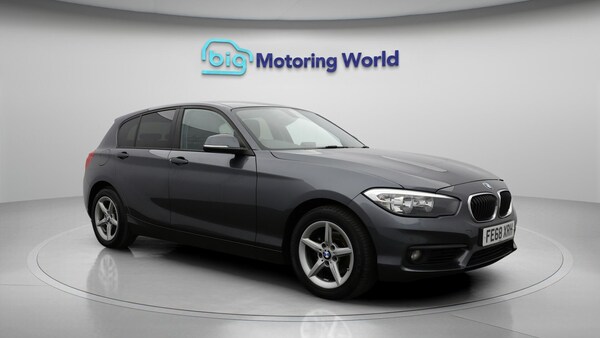 Used BMW 1 Series 2018 for sale - 76295449: Photo 2