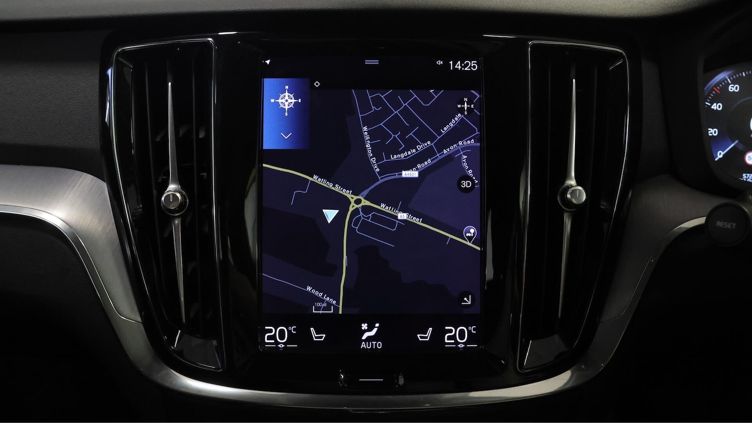 Used Volvo V60 2020 for sale - 75915033: Photo 12