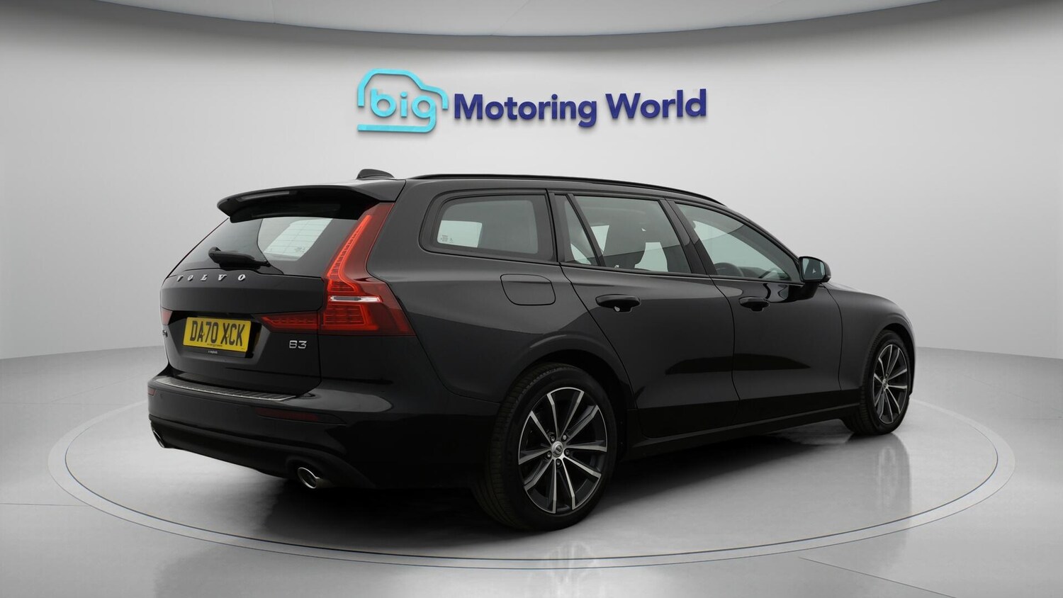 Used Volvo V60 2020 for sale - 75915033: Photo 8