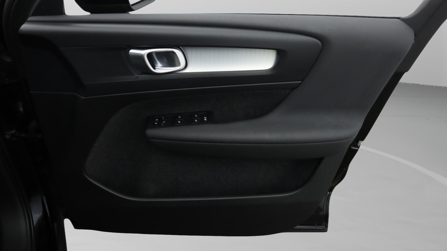 Used Volvo XC40 2022 for sale - 76702497: Photo 16