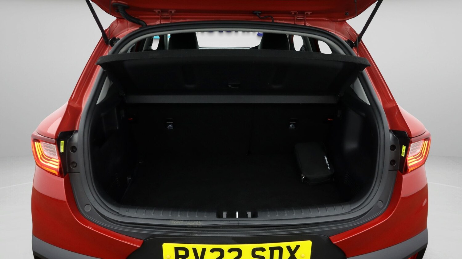 Used Kia Stonic for sale - 78112360: Photo 17