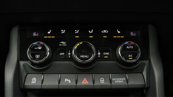 Used Skoda Karoq 2020 for sale - 76032217: Photo 13
