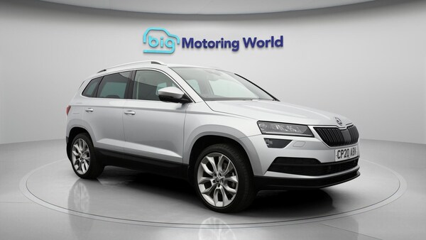Used Skoda Karoq 2020 for sale - 76032217: Photo 2