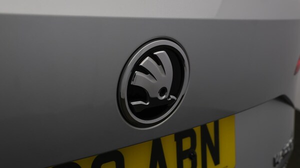 Used Skoda Karoq 2020 for sale - 76032217: Photo 31