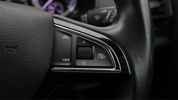 Used Skoda Karoq 2020 for sale - 76032217: Photo 41