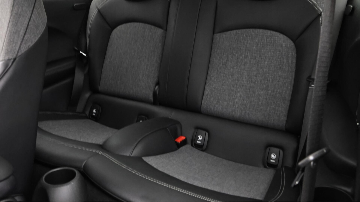 Used MINI Hatch 2018 for sale - 76432493: Photo 17