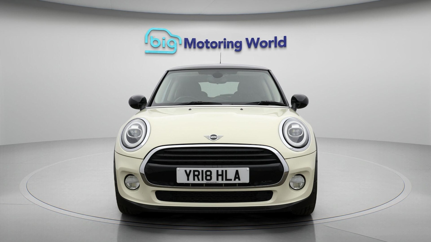 Used MINI Hatch 2018 for sale - 76432493: Photo 3