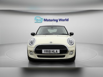Used MINI Hatch 2018 for sale - 76432493: Photo
