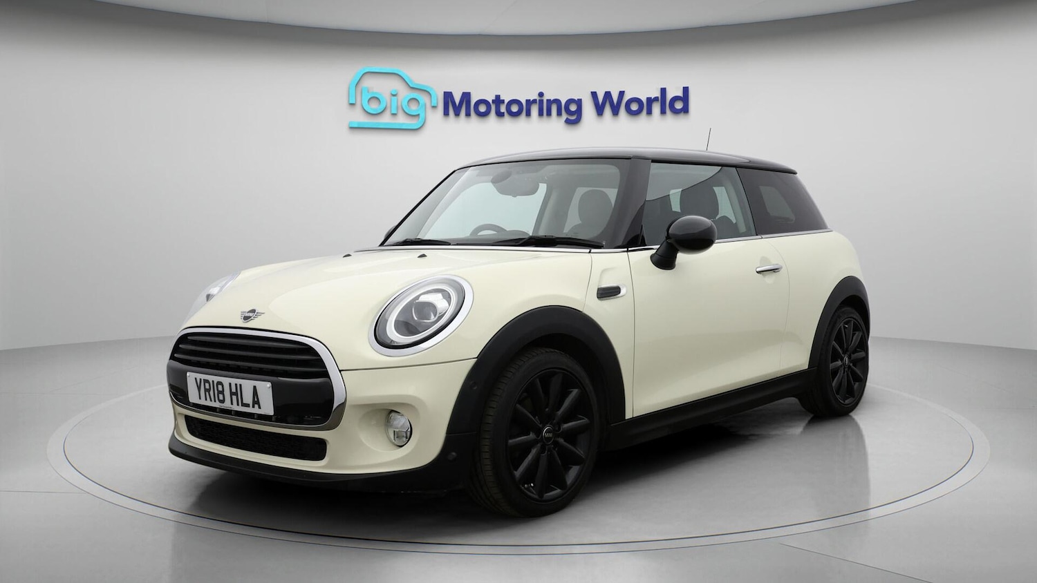 Used MINI Hatch 2018 for sale - 76432493: Photo 4