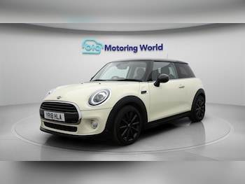Used MINI Hatch 2018 for sale - 76432493: Photo