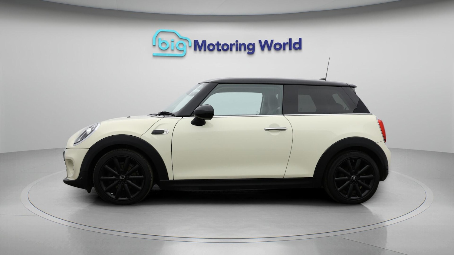 Used MINI Hatch 2018 for sale - 76432493: Photo 5