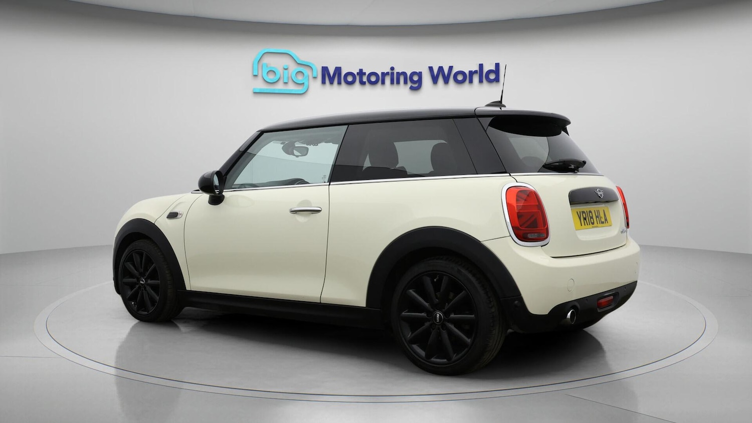 Used MINI Hatch 2018 for sale - 76432493: Photo 6
