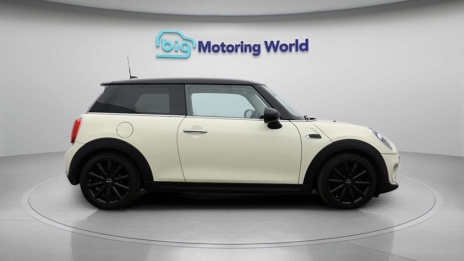 Used MINI Hatch 2018 for sale - 76432493: Photo 9