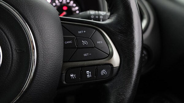 Used Jeep Renegade 2019 for sale - 76175086: Photo 24