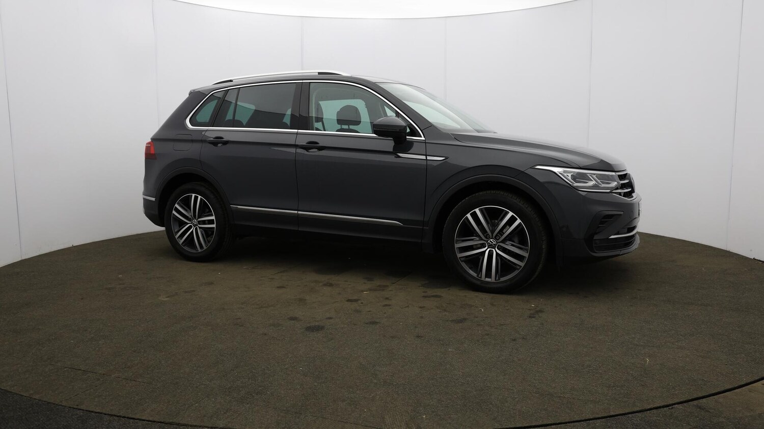 Used Volkswagen Tiguan 2022 for sale - 76071620: Photo 54
