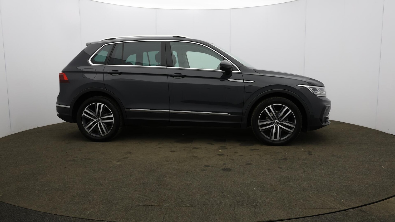 Used Volkswagen Tiguan 2022 for sale - 76071620: Photo 56