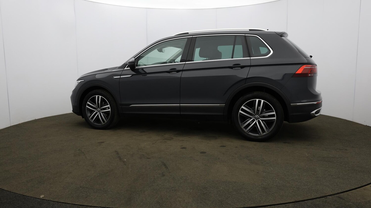 Used Volkswagen Tiguan 2022 for sale - 76071620: Photo 72