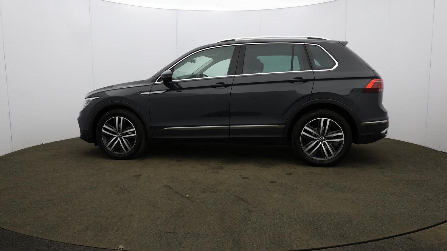 Used Volkswagen Tiguan 2022 for sale - 76071620: Photo 73
