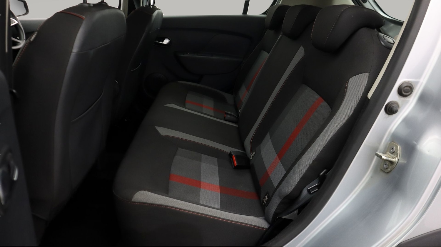 Used Dacia Sandero Stepway 2020 for sale - 77736084: Photo 16