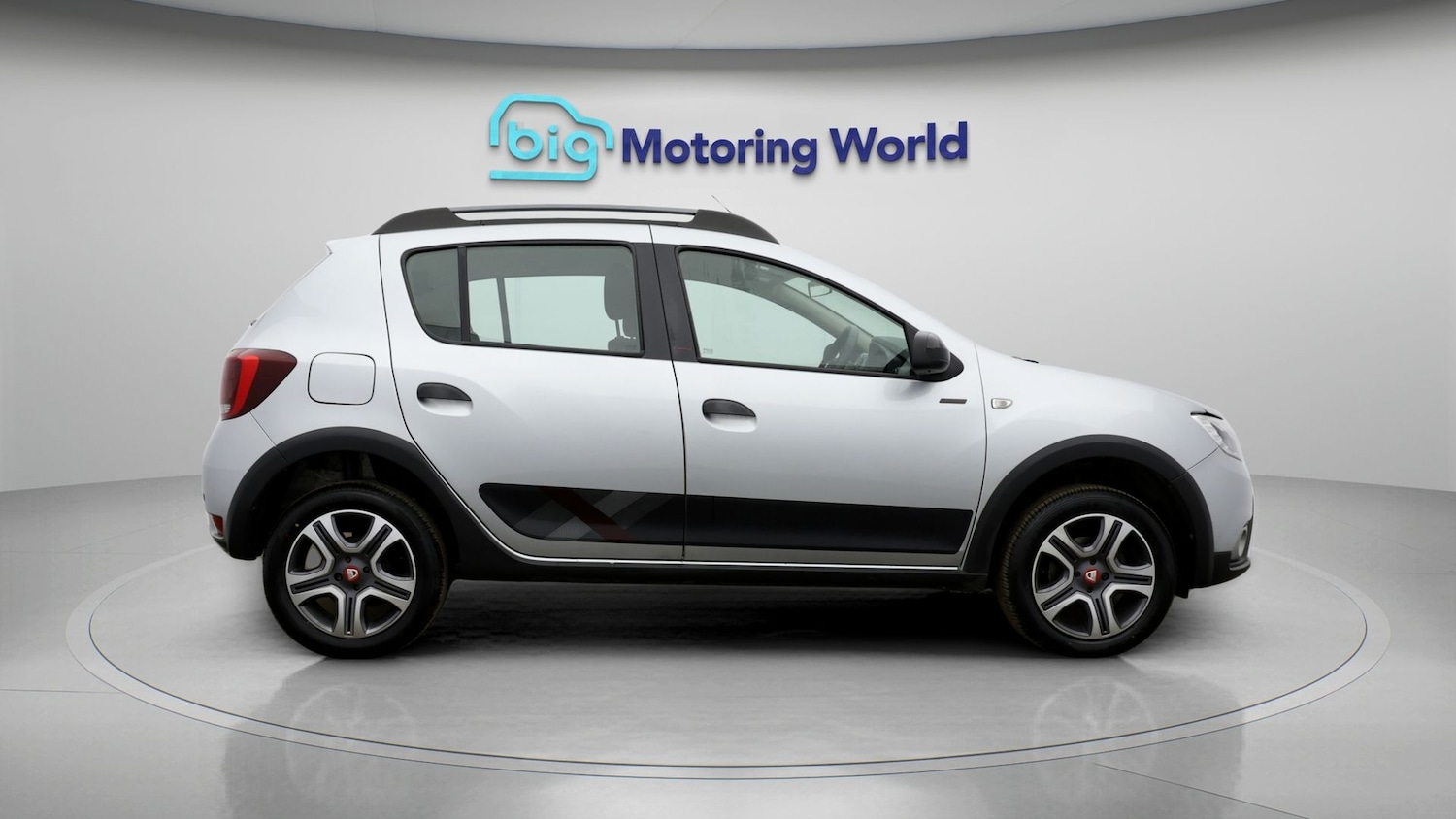Used Dacia Sandero Stepway 2020 for sale - 77736084: Photo 8