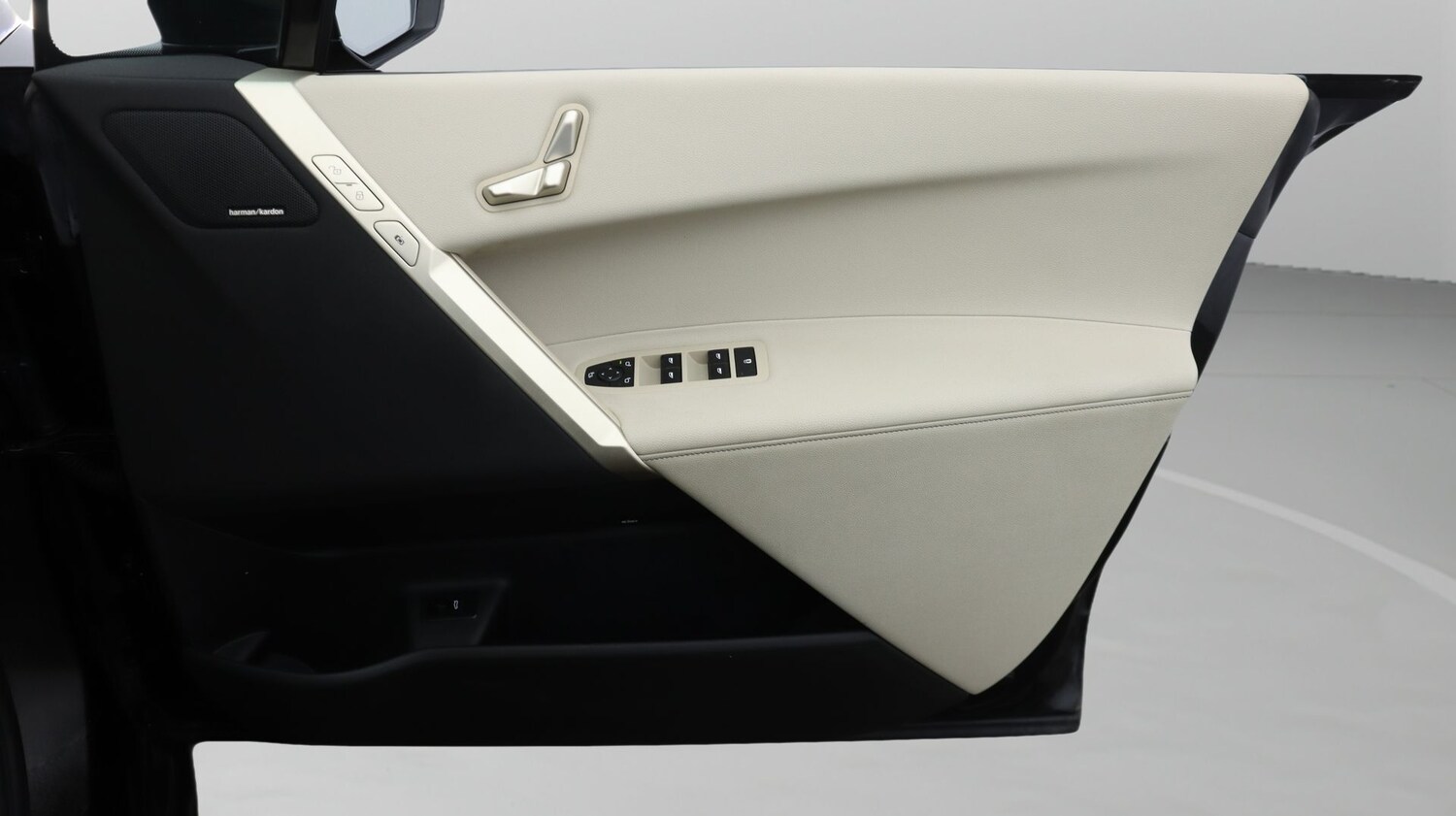 Used BMW iX 2022 for sale - 77525764: Photo 15