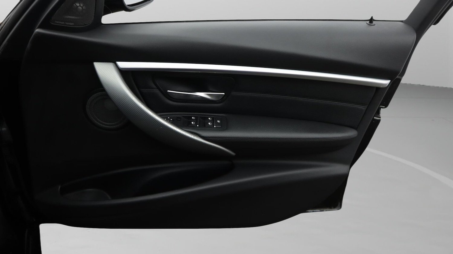 Used BMW 3 Series 2018 for sale - 76596980: Photo 16