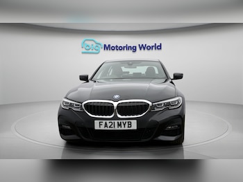 Used BMW 3 Series 2021 for sale - 79371476: Photo