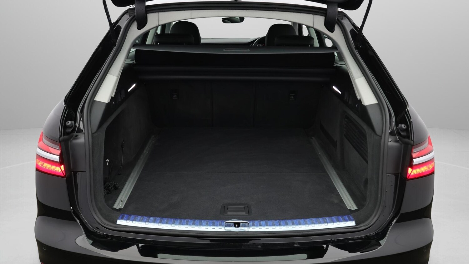 Used Audi A6 Avant 2021 for sale - 76136112: Photo 18