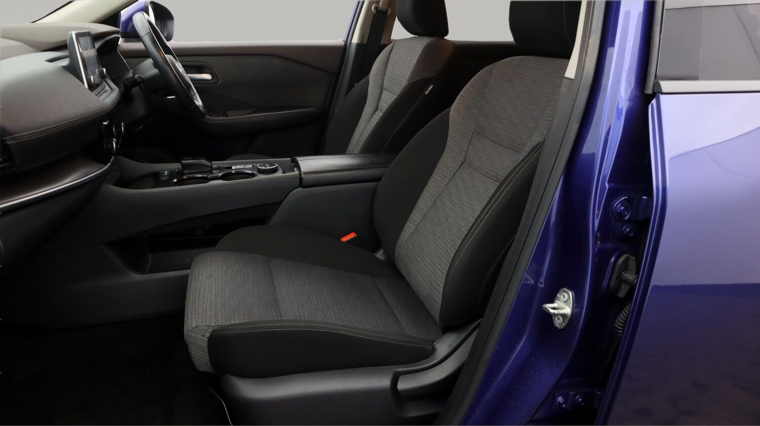 Used Nissan X-Trail for sale - 77809217: Photo 14