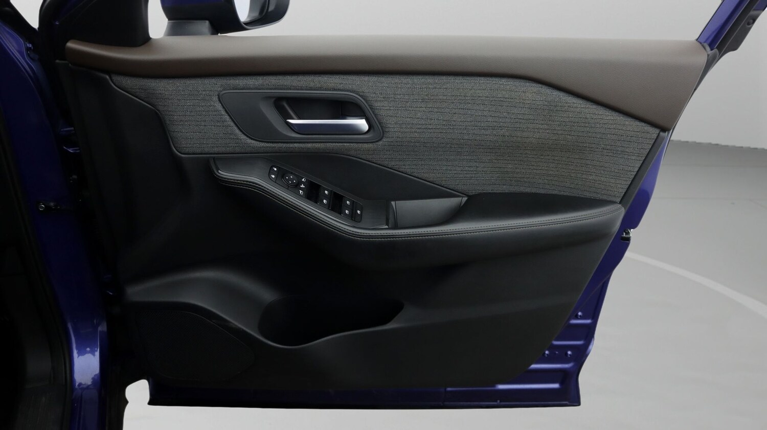 Used Nissan X-Trail for sale - 77809217: Photo 15