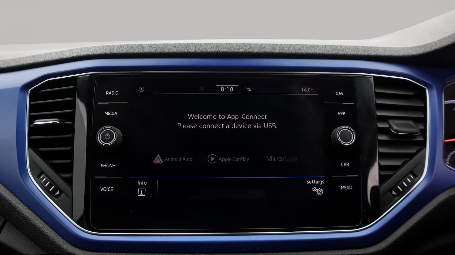 Used Volkswagen T-Roc 2020 for sale - 78080409: Photo 24