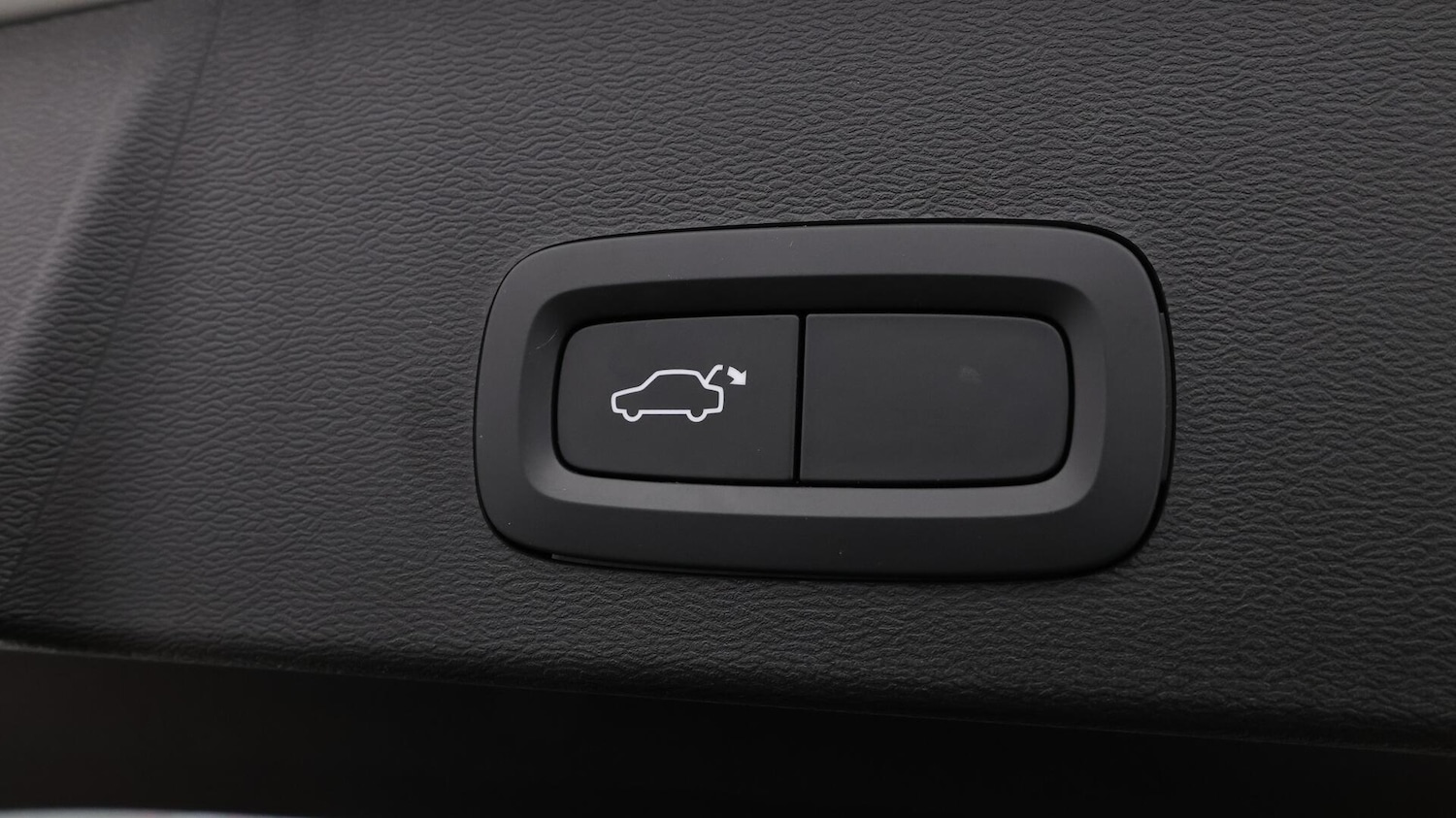 Used Volvo XC40 2022 for sale - 75990896: Photo 24