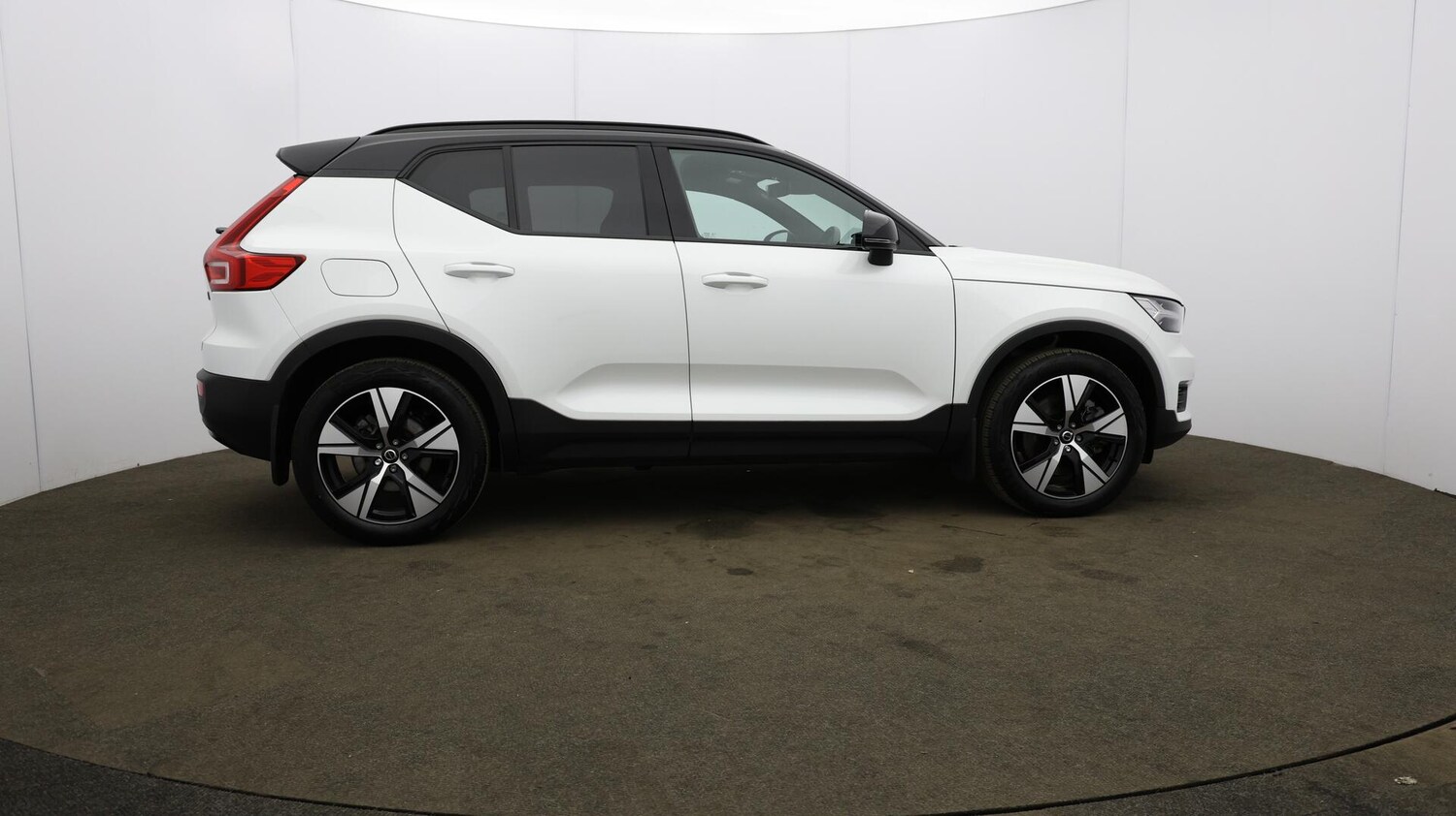 Used Volvo XC40 2022 for sale - 75990896: Photo 57