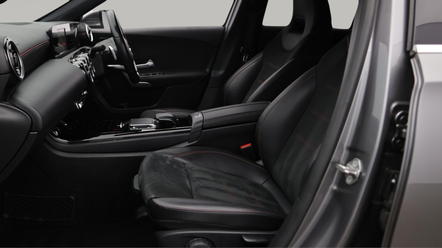 Used Mercedes-Benz A-Class 2019 for sale - 76433326: Photo 15