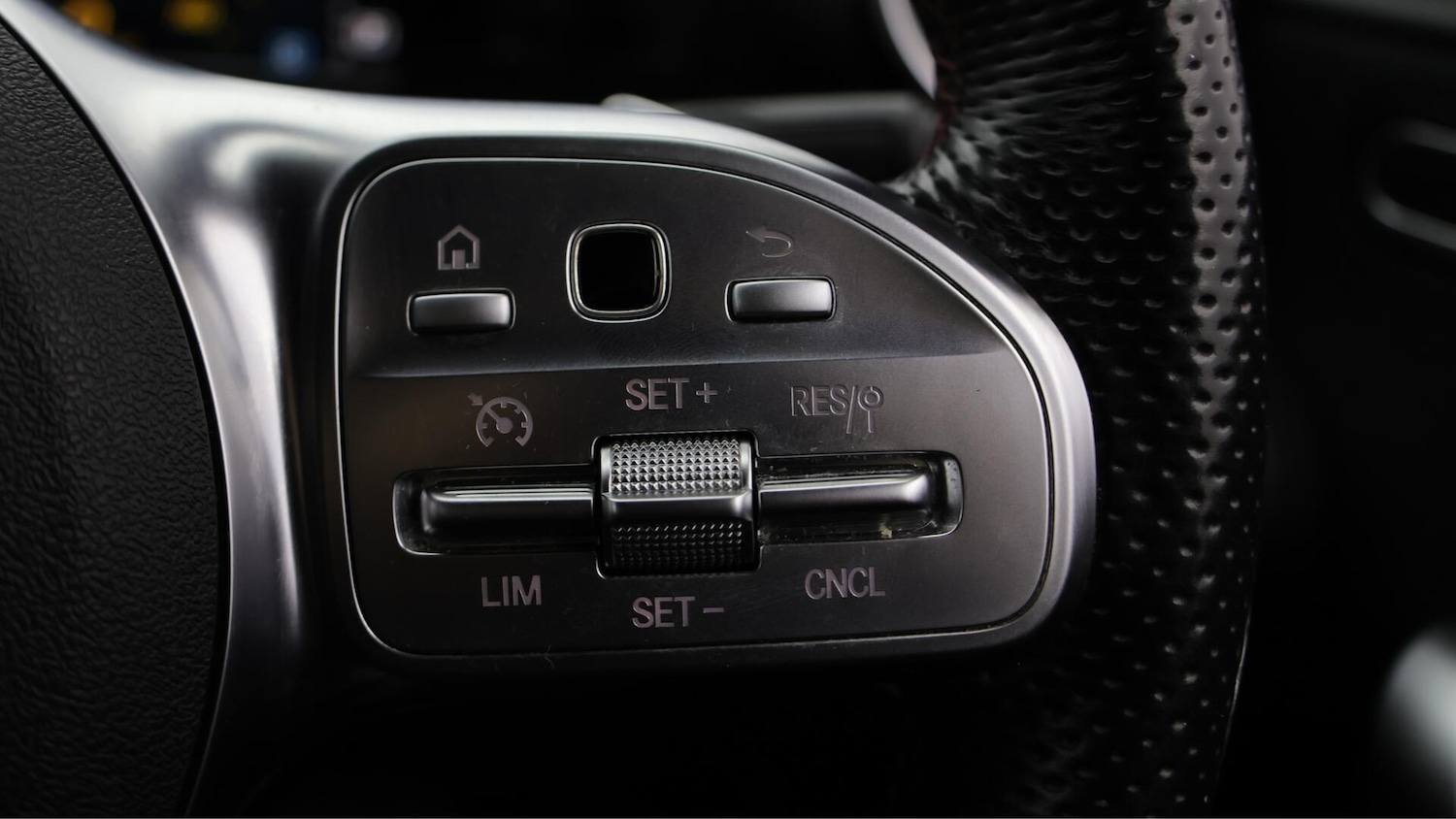 Used Mercedes-Benz A-Class 2019 for sale - 76433326: Photo 24