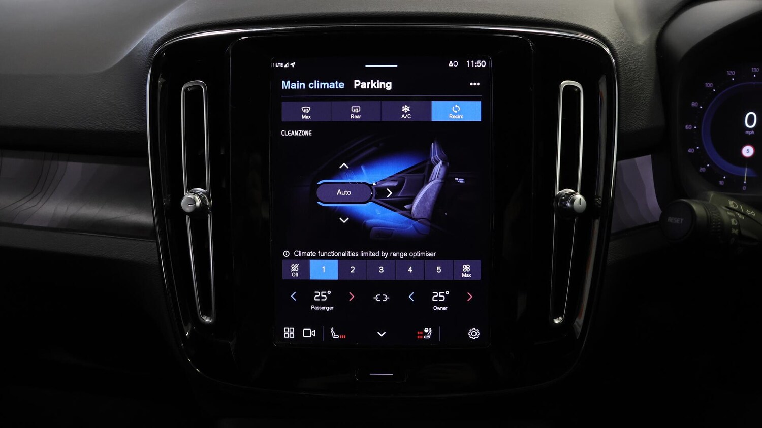 Used Volvo XC40 2022 for sale - 76284163: Photo 13