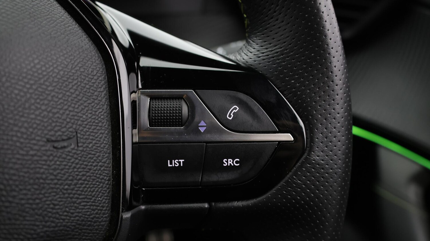 Used Peugeot 2008 2021 for sale - 76013480: Photo 25
