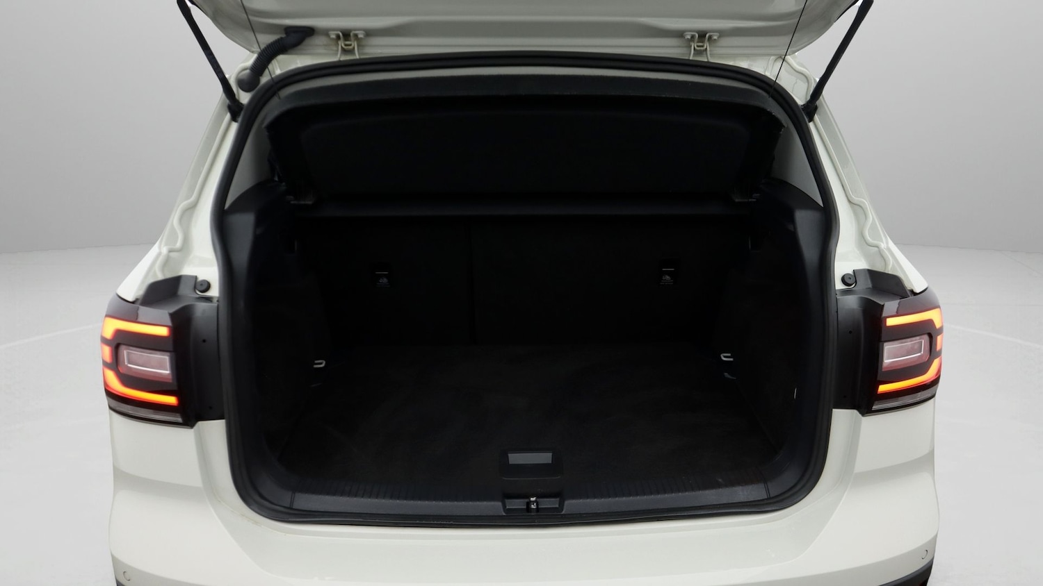 Used Volkswagen T-Cross 2021 for sale - 77622792: Photo 17