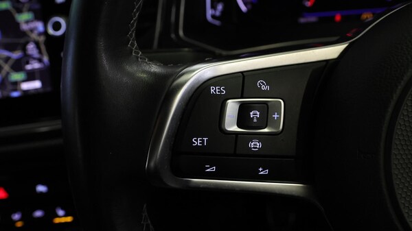 Used Volkswagen T-Roc 2019 for sale - 76314840: Photo 23