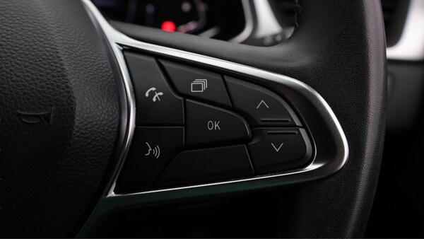 Used Renault Captur 2023 for sale - 76084178: Photo 39
