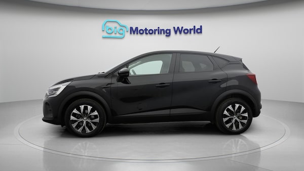 Used Renault Captur 2023 for sale - 76084178: Photo 5