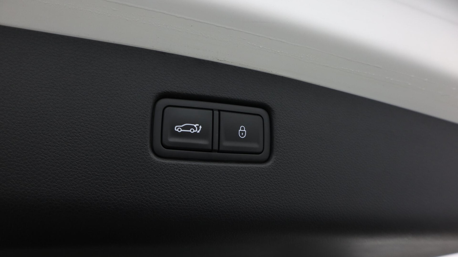 Used Genesis GV70 2023 for sale - 76714598: Photo 23